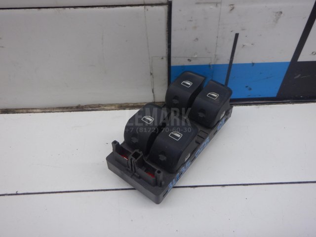 Блок управления стеклоподъемниками