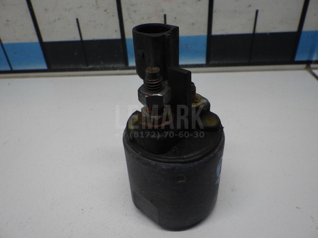 Реле втягивающее