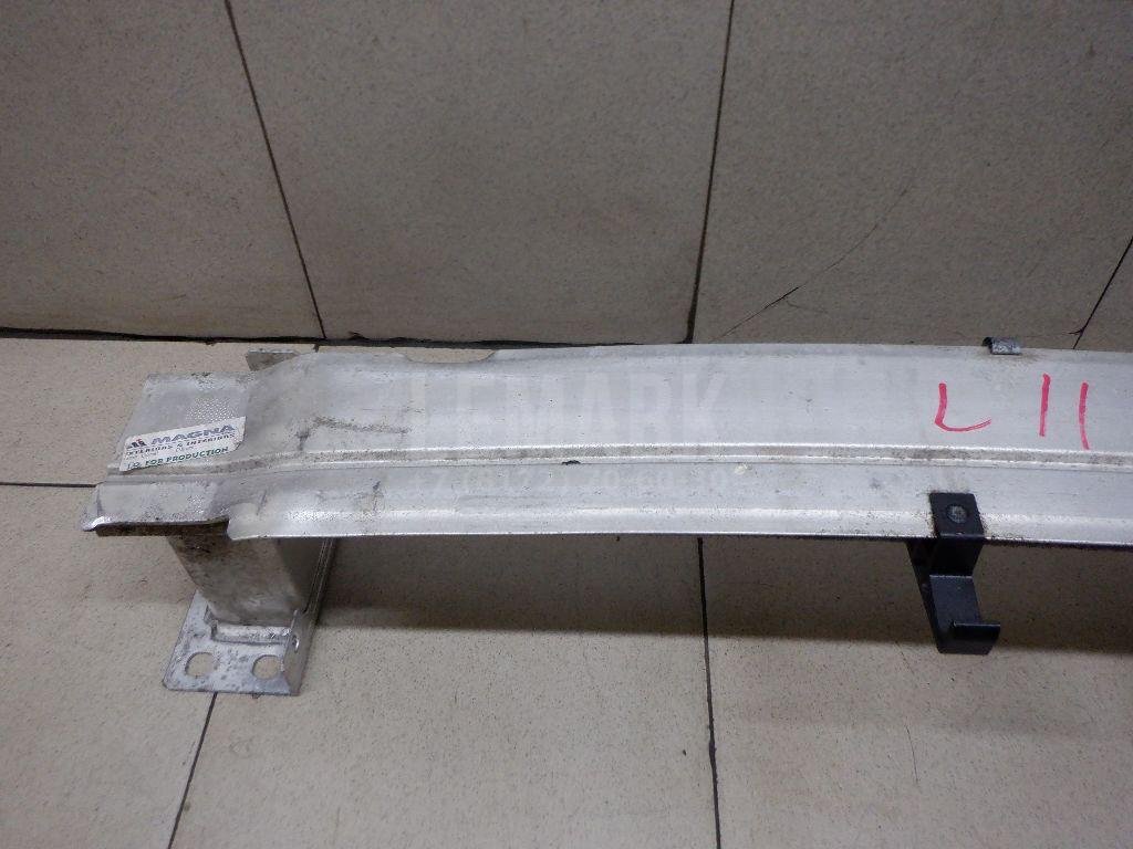 Усилитель переднего бампера