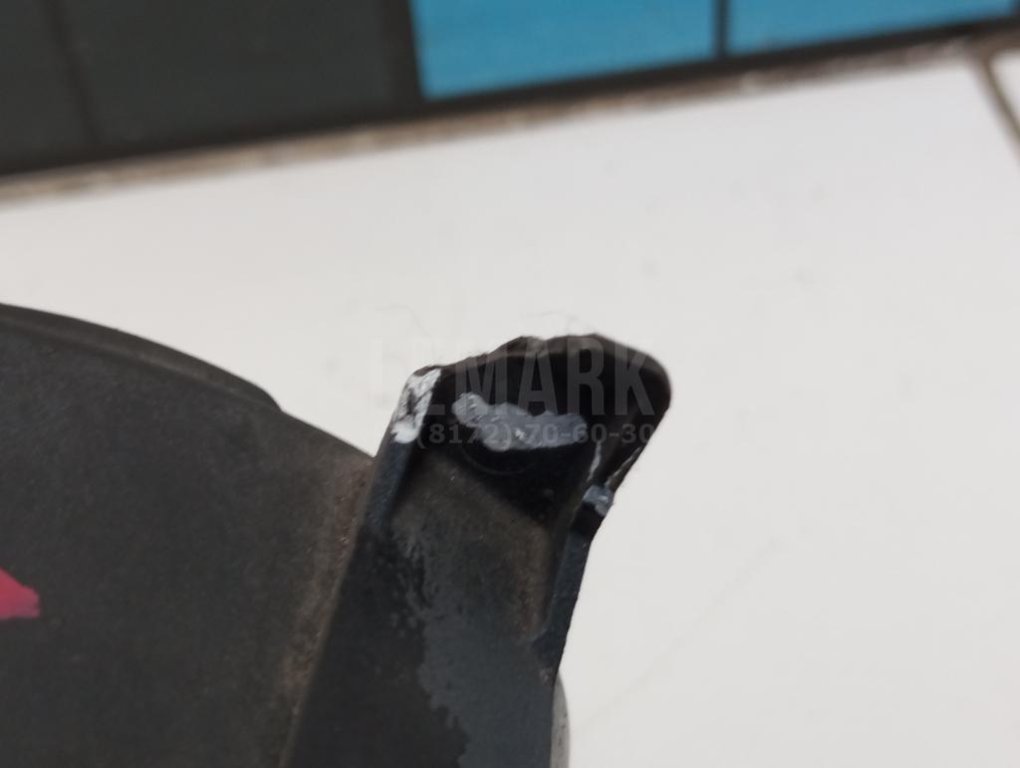 Фара противотуманная левая