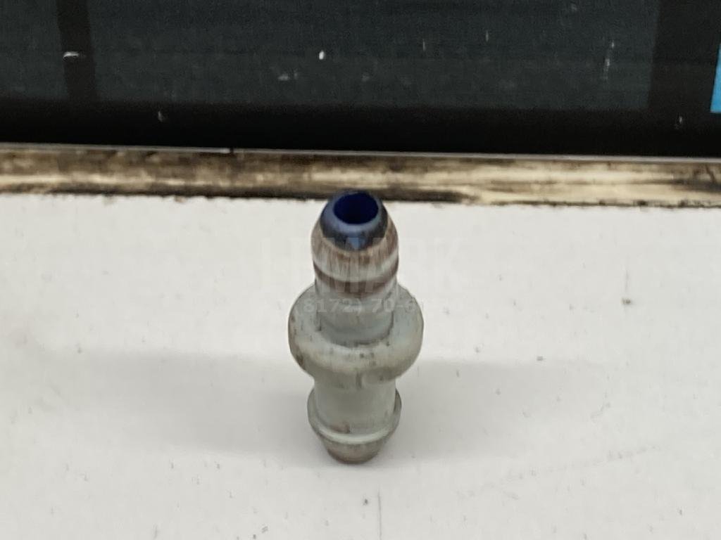 Переходник шланга омывателя