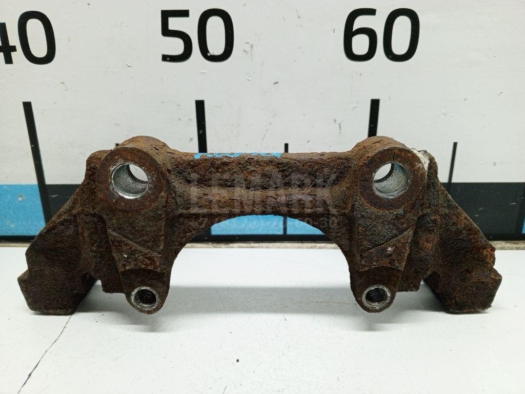 Скоба суппорта переднего