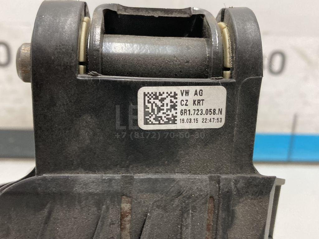 Педаль тормоза