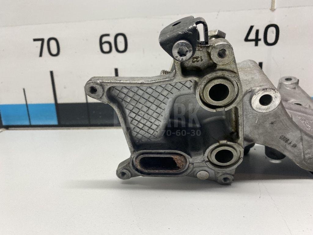 Кронштейн масляного фильтра