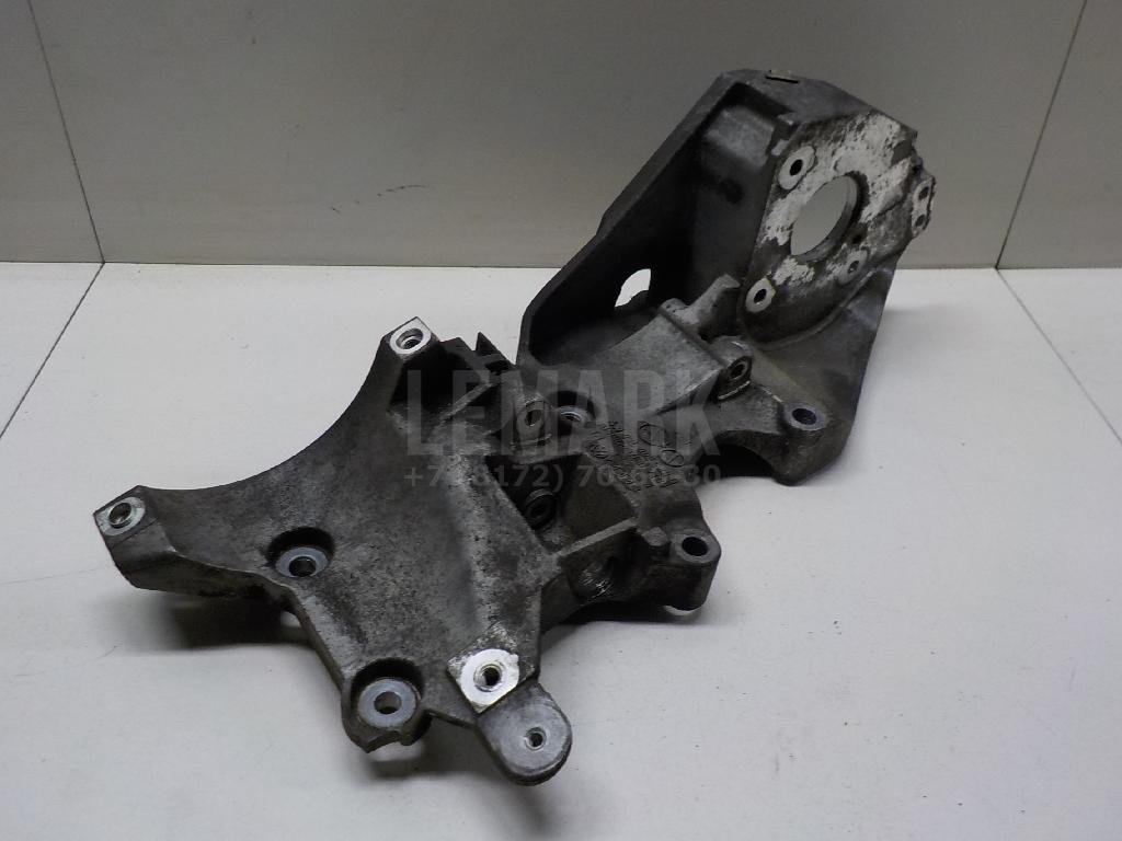 Кронштейн генератора