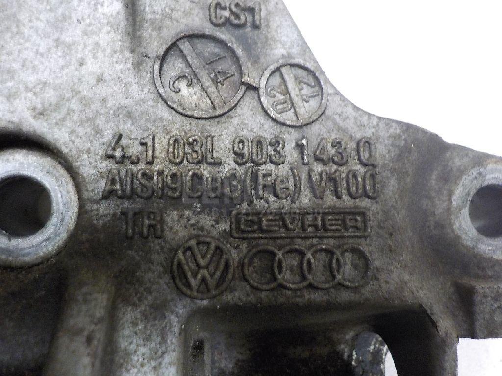 Кронштейн генератора