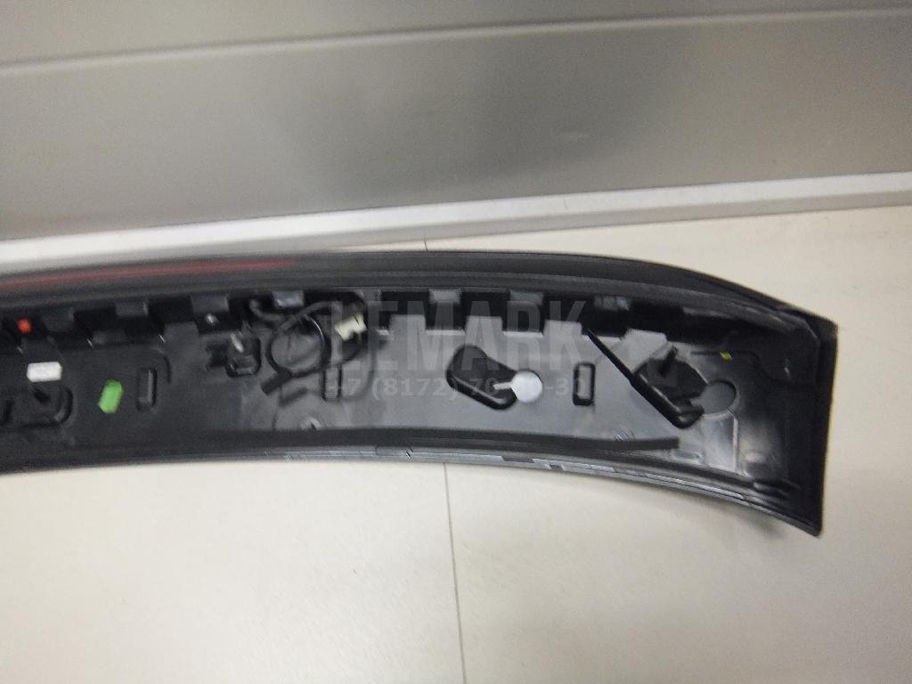 Спойлер (дефлектор) багажника