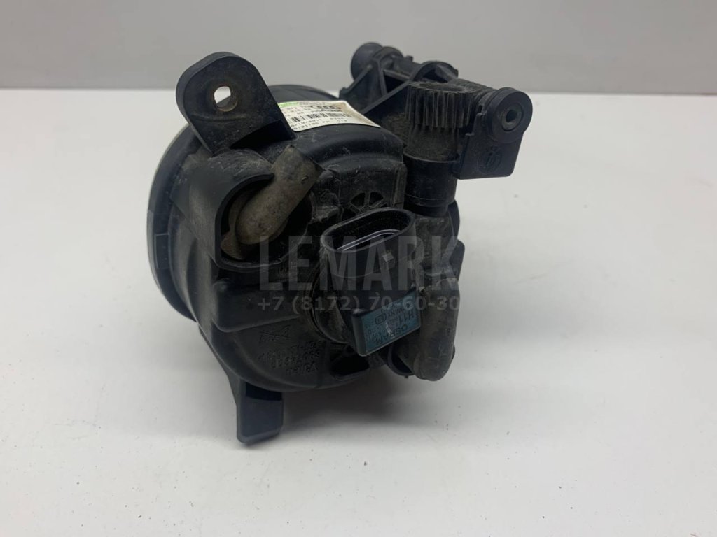 Фара противотуманная правая