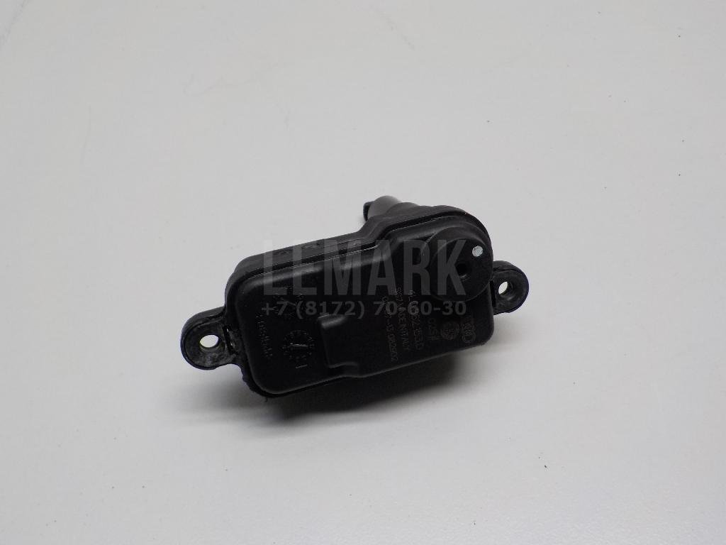 Активатор замка крышки бензобака