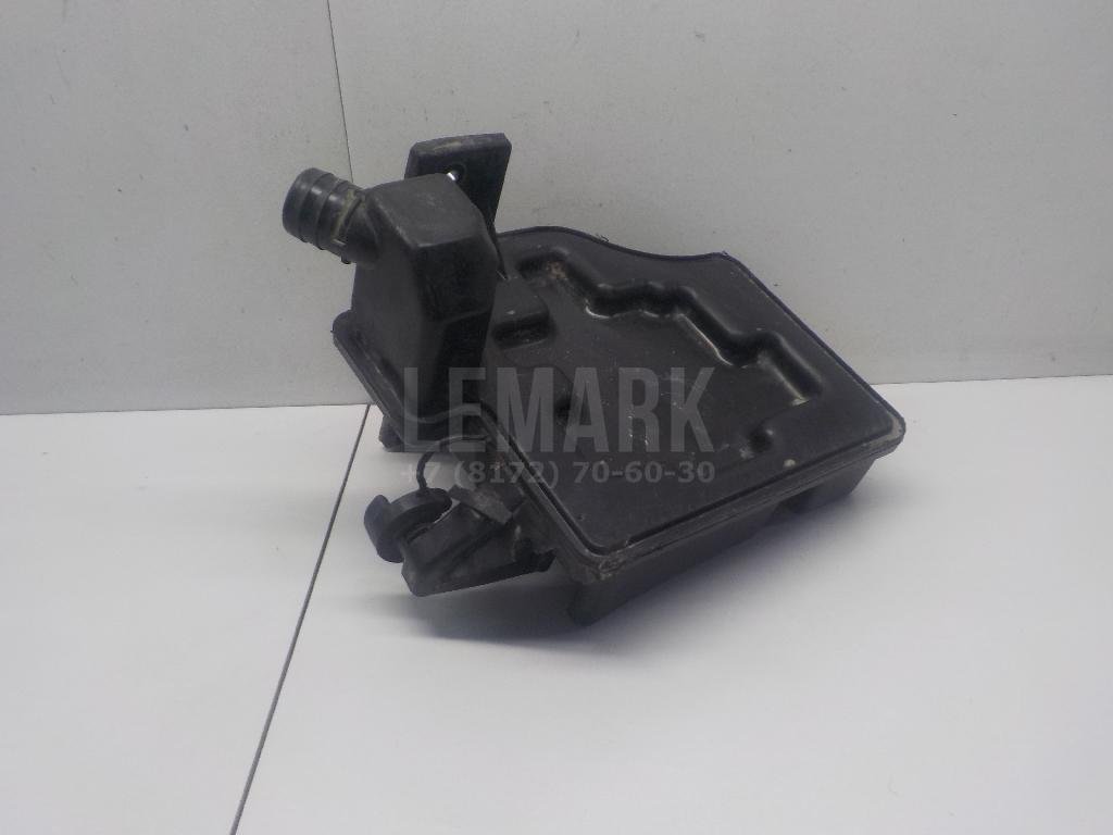 Бачок омывателя лобового стекла