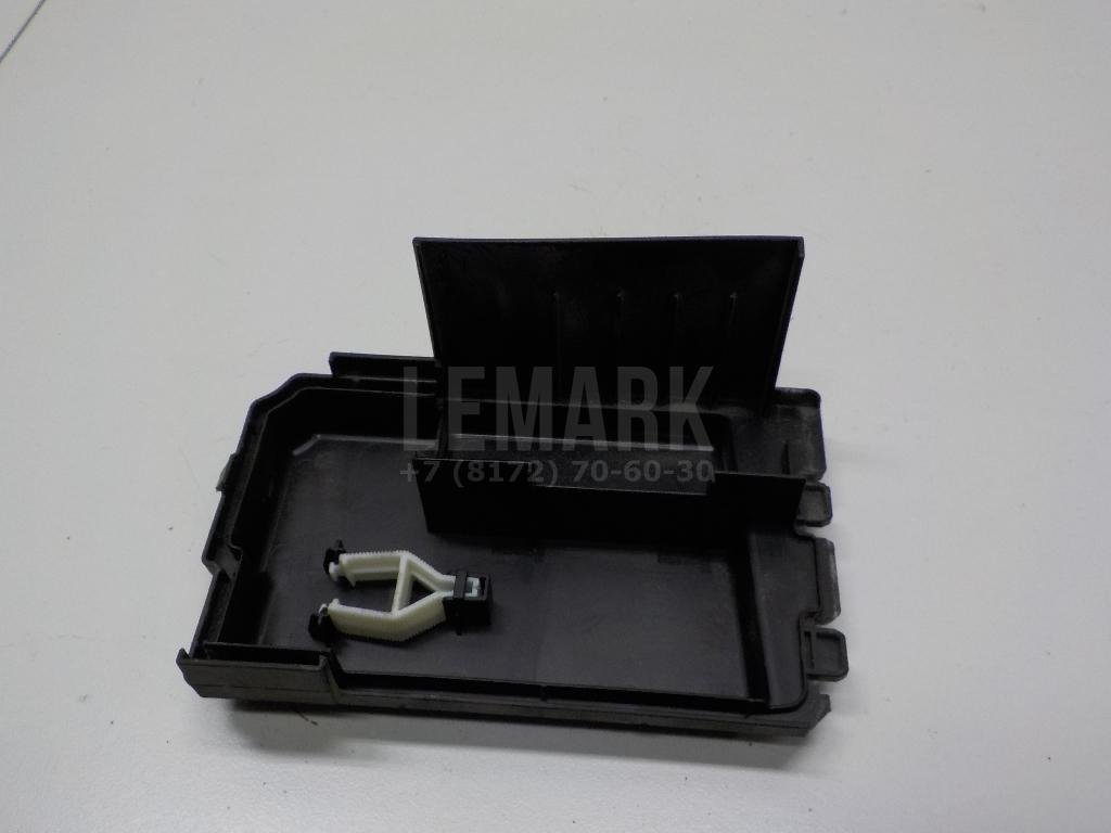 Крышка блока предохранителей