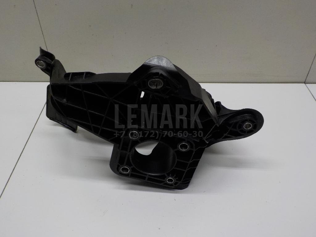 Педаль тормоза