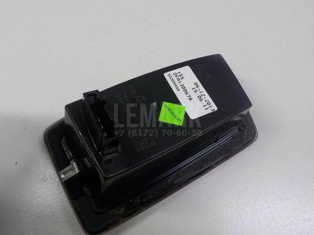 Фонарь задний внутренний правый