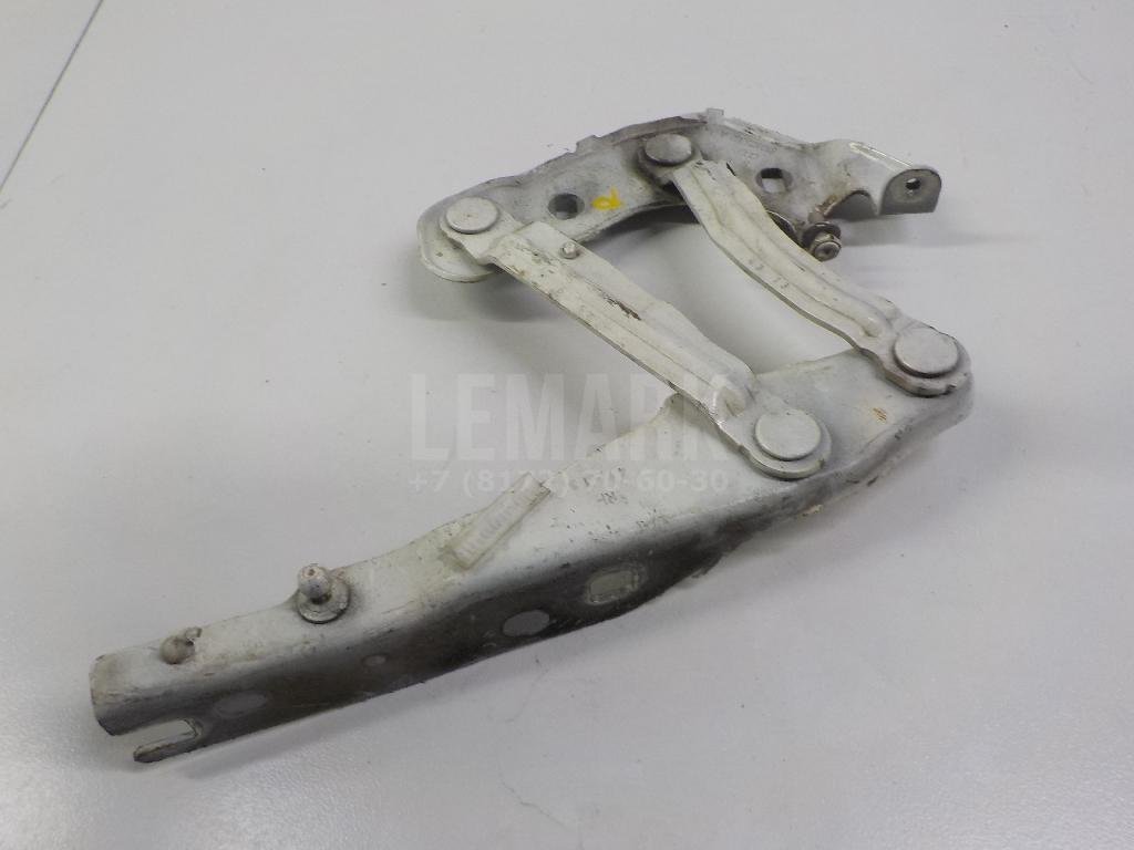 Петля капота правая