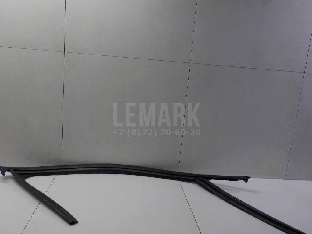 Уплотнитель стекла двери для  Alfa Romeo Alfetta 1974-1986