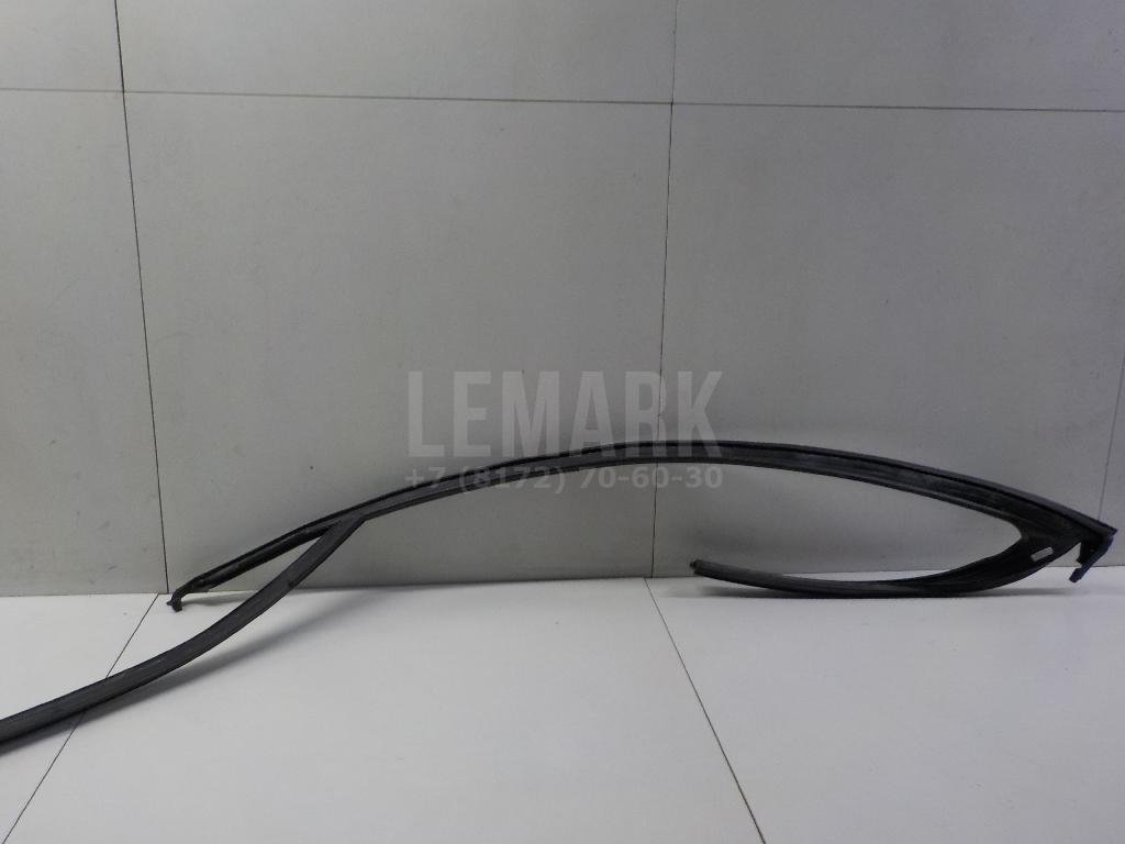 Уплотнитель стекла двери для  Alfa Romeo Alfetta 1974-1986