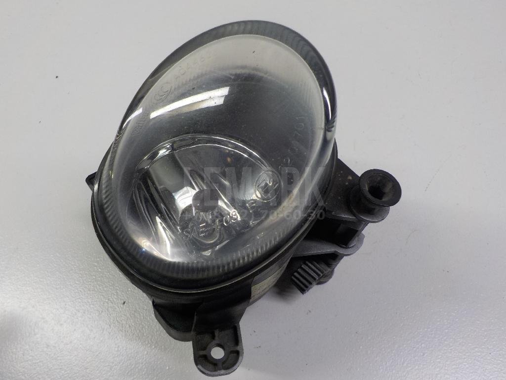 Фара противотуманная правая