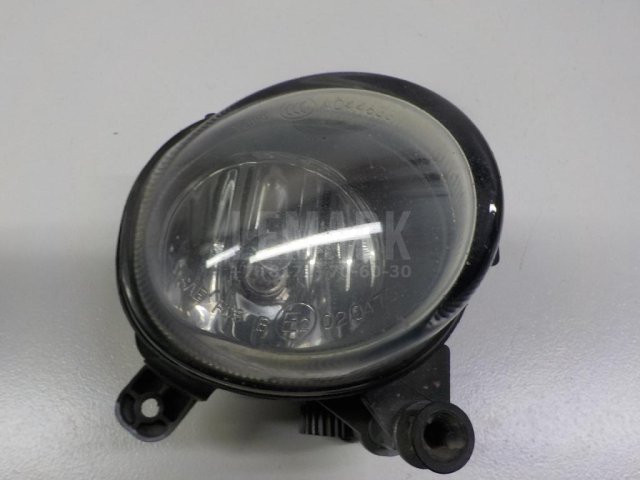 Фара противотуманная правая