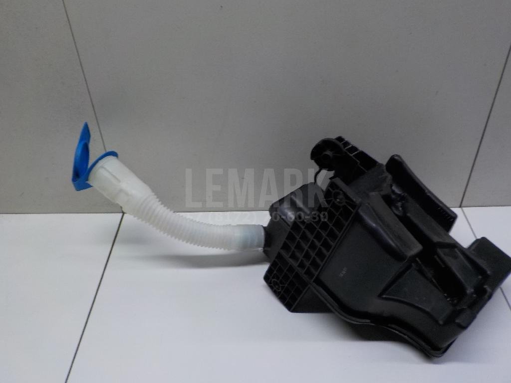 Бачок омывателя лобового стекла