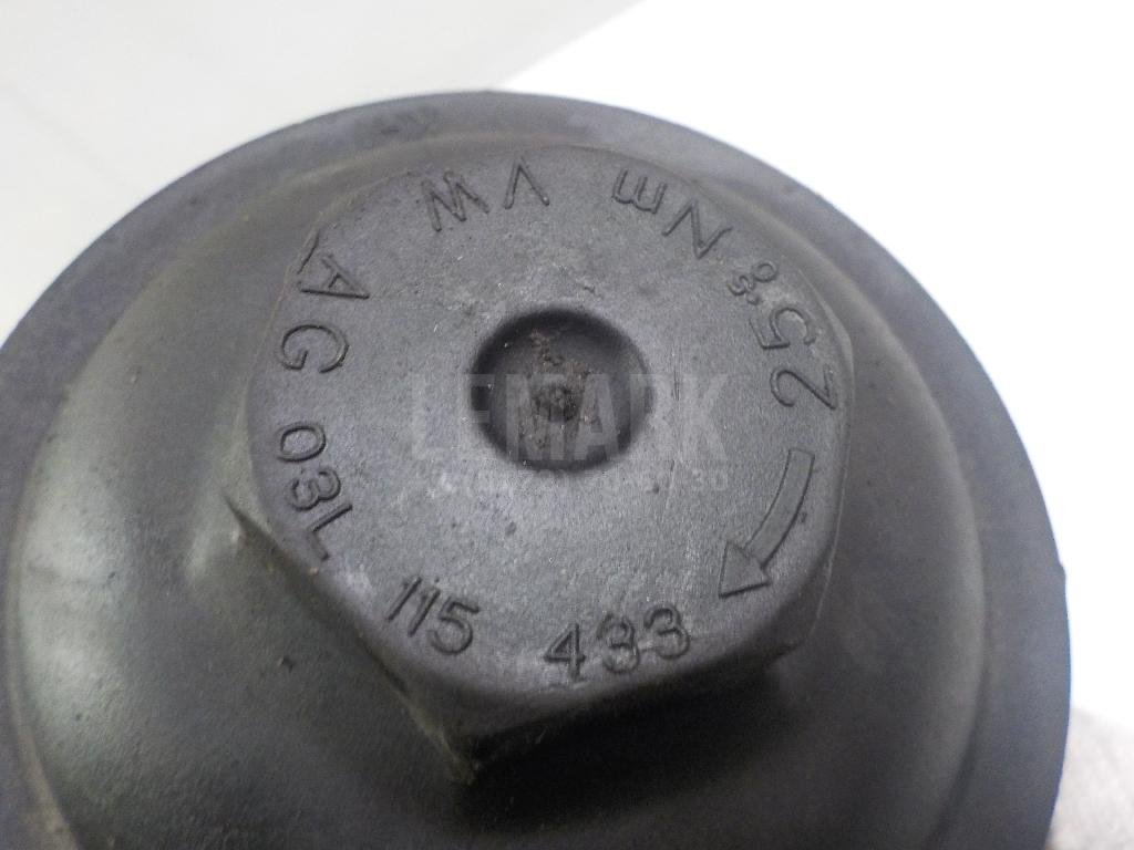 Крышка масляного фильтра