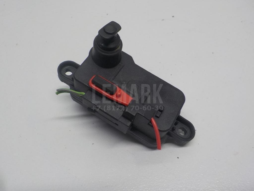 Активатор замка крышки бензобака