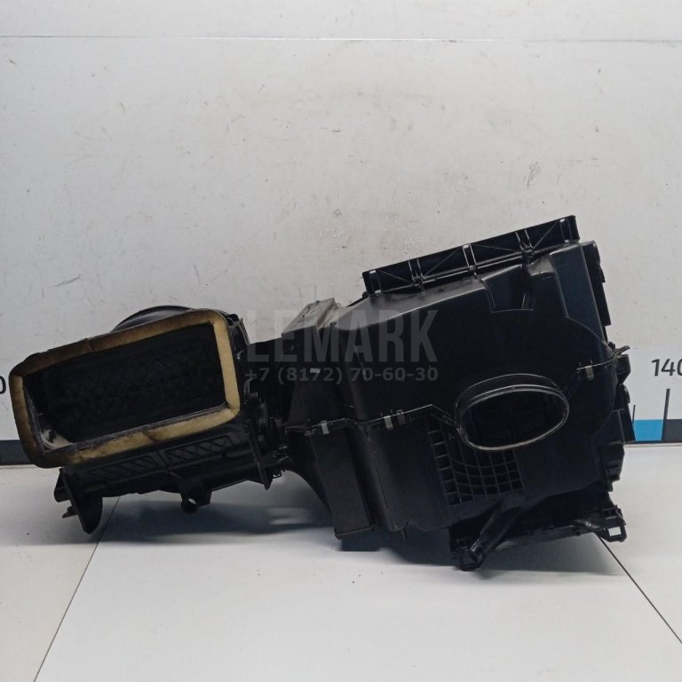 Корпус отопителя для  Audi A4 [B9] 2015