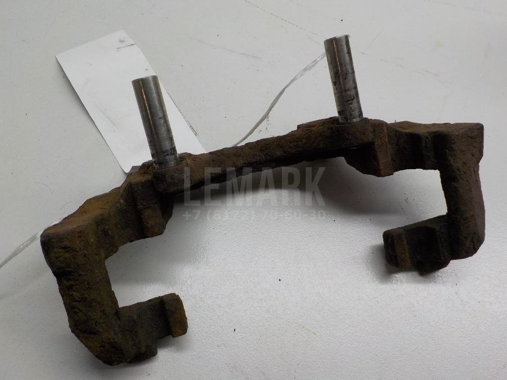 Скоба суппорта переднего