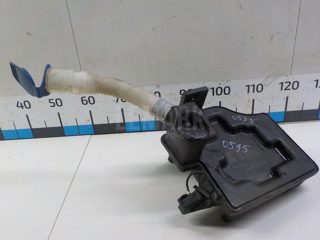 Бачок омывателя лобового стекла