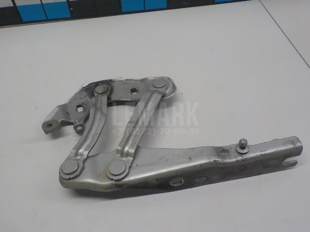 Петля капота левая