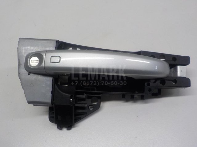 Ручка двери передней наружная правая