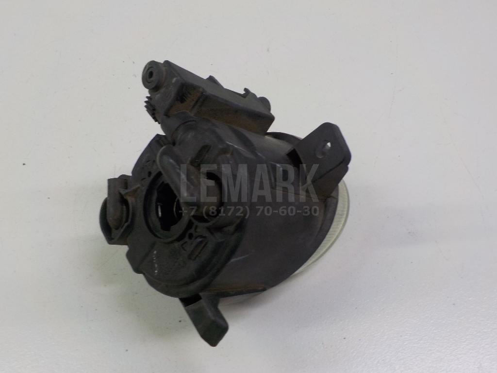 Фара противотуманная правая