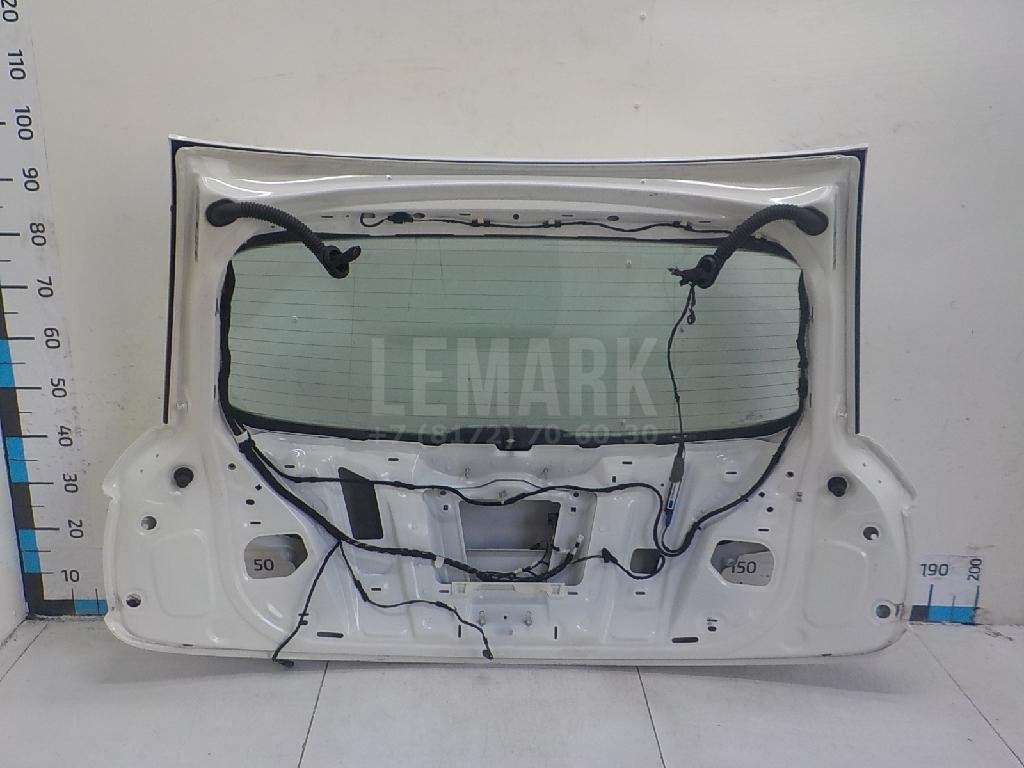 Дверь багажника со стеклом