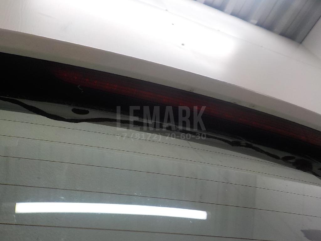 Дверь багажника со стеклом