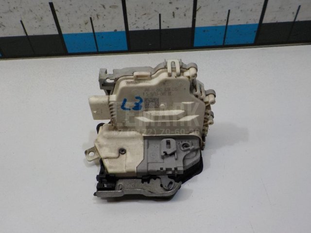 Замок двери задней левой