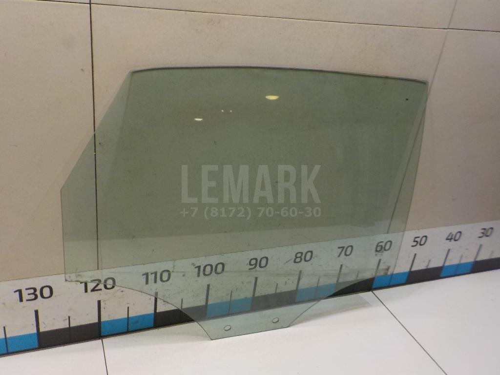Стекло двери задней правой