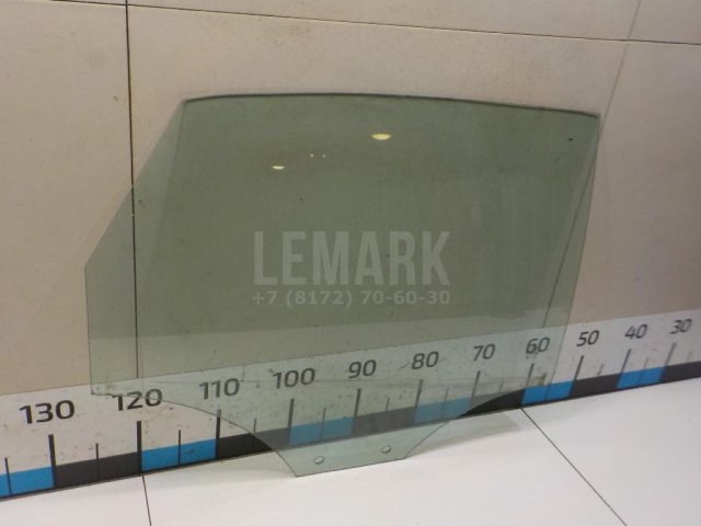 Стекло двери задней правой