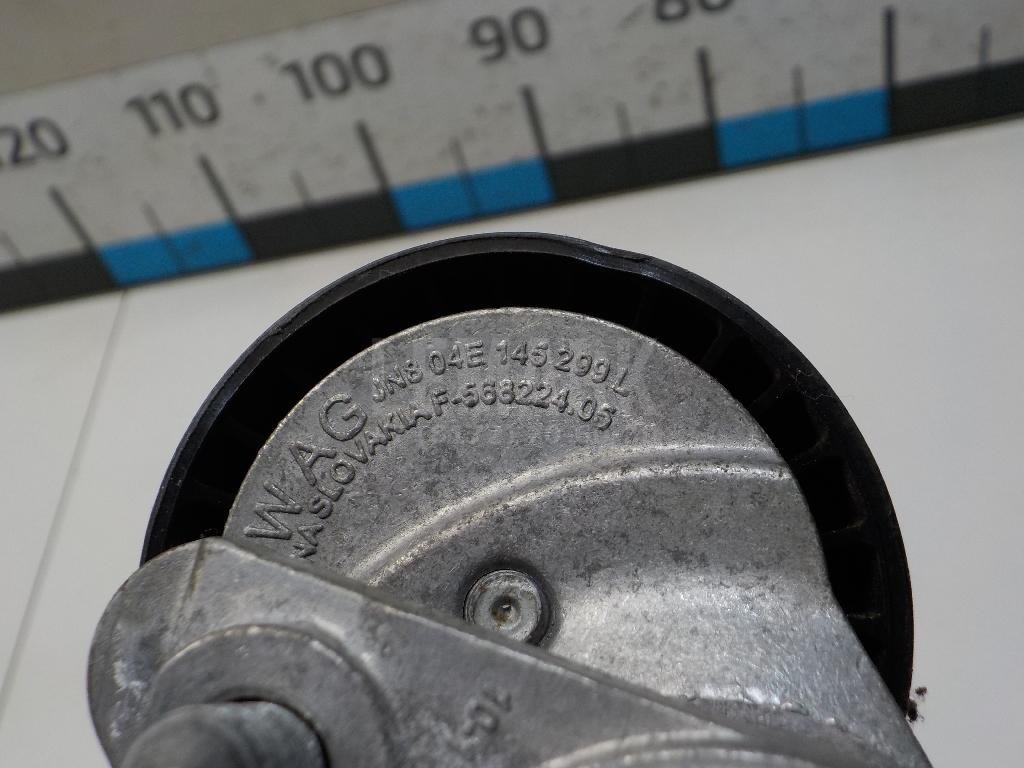 Натяжитель ремня