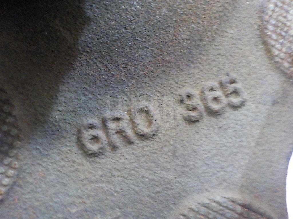 Опора шаровая левая передней подвески