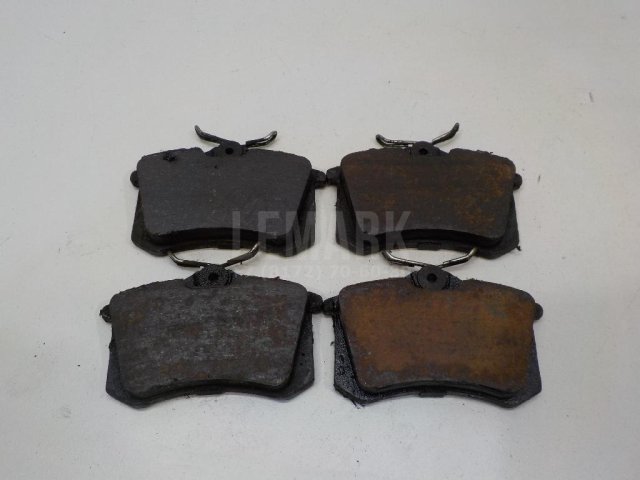 Колодки тормозные задние дисковые к-кт