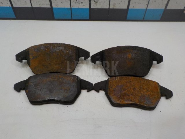 Колодки тормозные передние к-кт