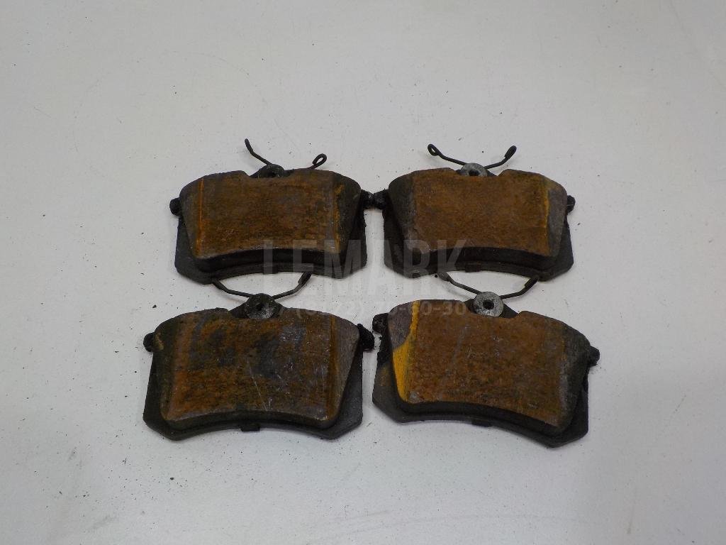 Колодки тормозные задние дисковые к-кт