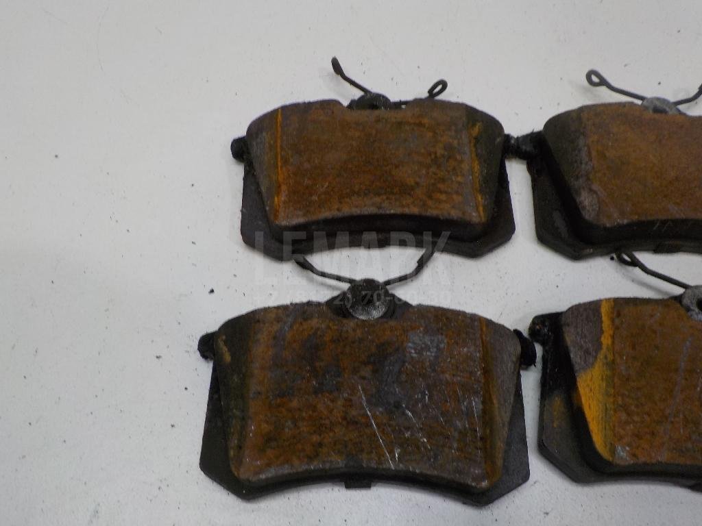Колодки тормозные задние дисковые к-кт