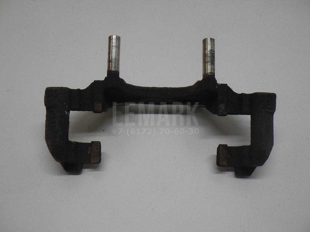 Скоба суппорта переднего