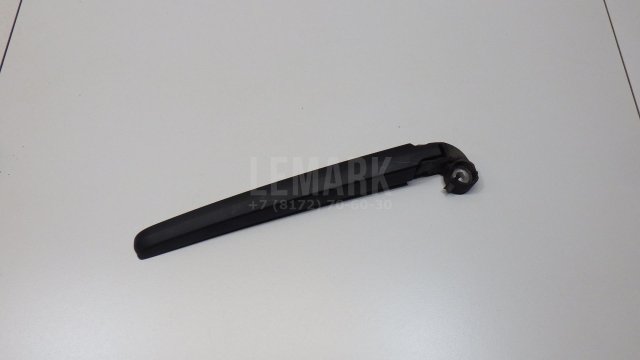 Поводок стеклоочистителя заднего