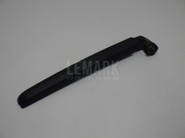 Поводок стеклоочистителя заднего