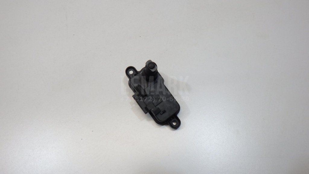 Активатор замка крышки бензобака