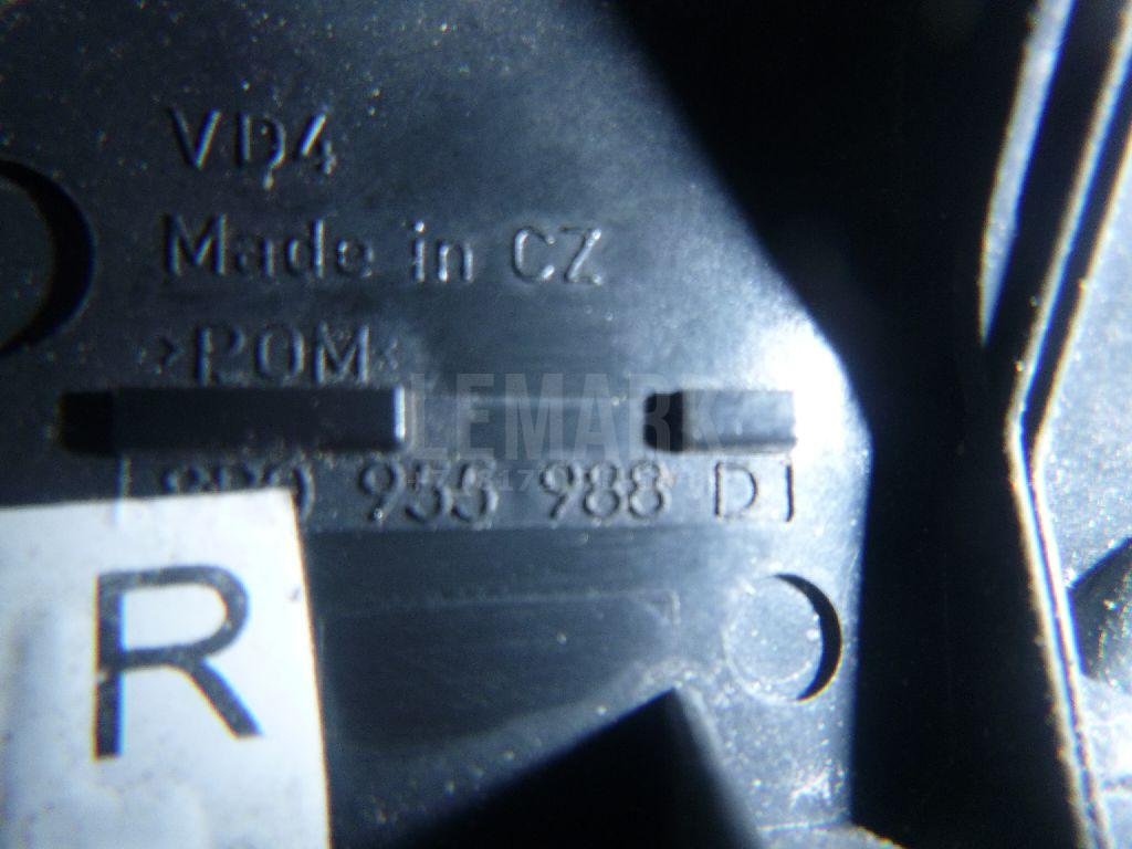 Форсунка омывателя лобового стекла