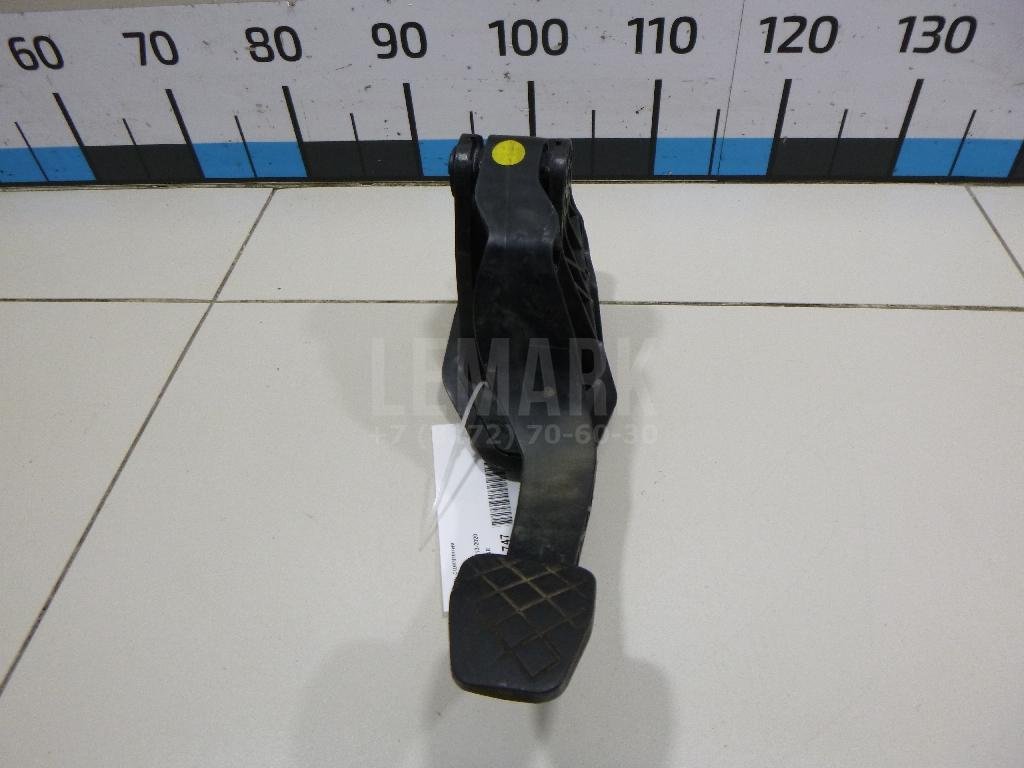 Педаль сцепления