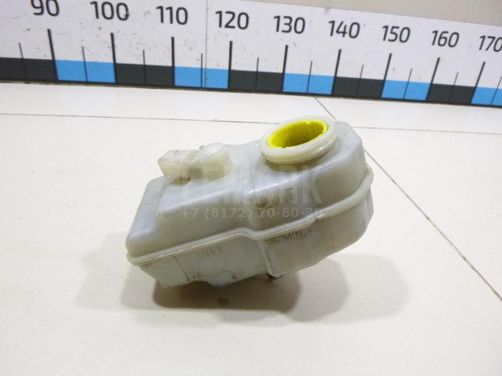 Бачок главного тормозного цилиндра