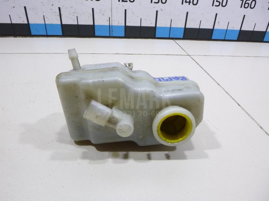 Бачок главного тормозного цилиндра